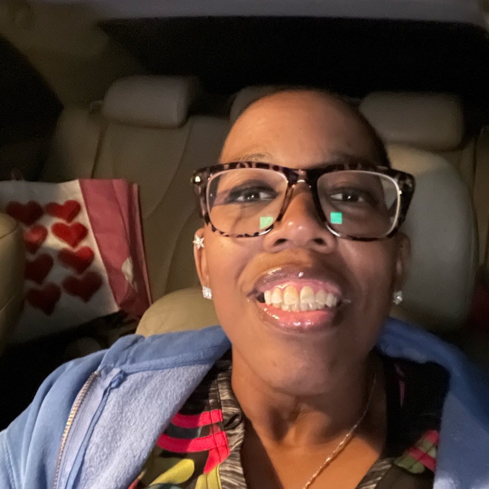 Meet your Posher, Charmaine